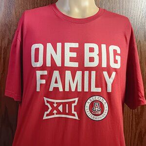 UNIVERSITY OF ARIZONA "ONE BIG FAMILY" BIG 12 T-SHIRT -XXL -RED